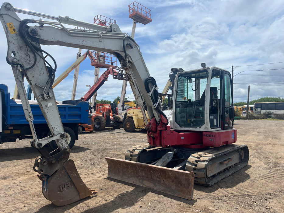 2018 TAKEUCHI TB280FR