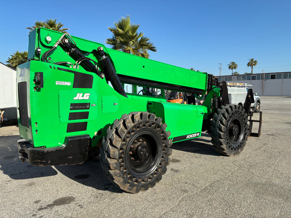 2017 SKYTRAK 10054