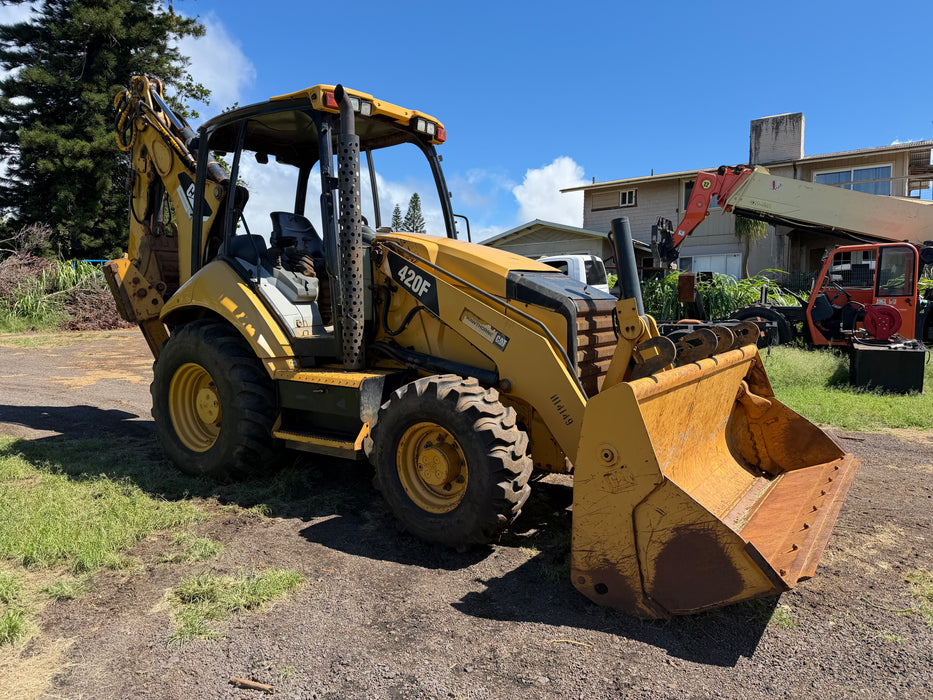 INV# 26-47M 2015 Caterpillar 420F (LOCATED ON MAUI)