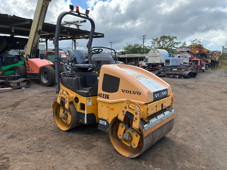 INV# 26-013 2018 VOLVO DD25B SN: 660876