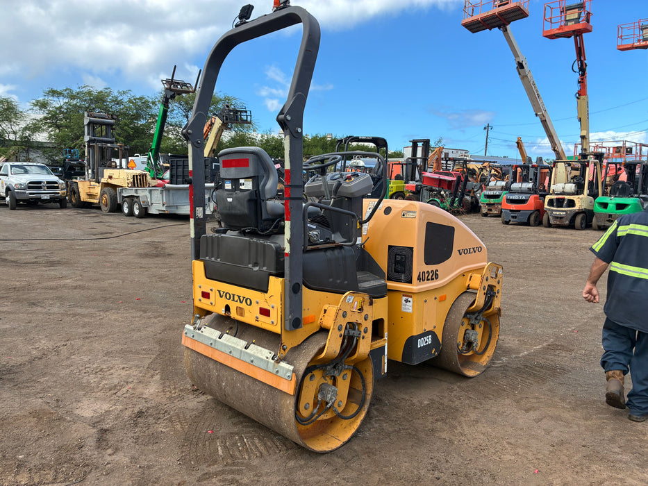 INV# 26-013 2018 VOLVO DD25B SN: 660876