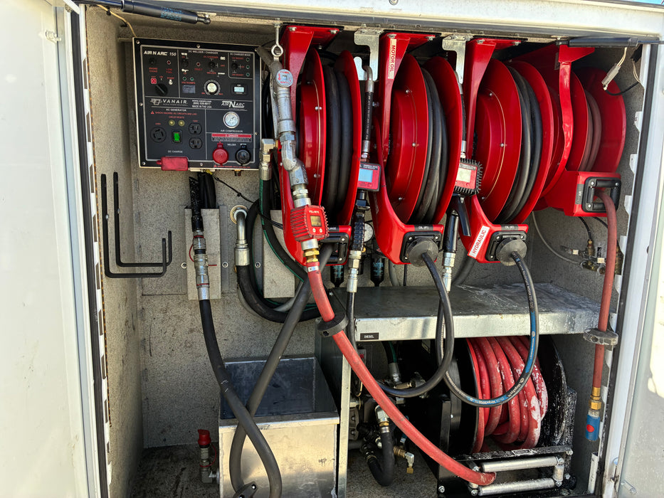 2015 Dodge 5500 Service/Lube Truck