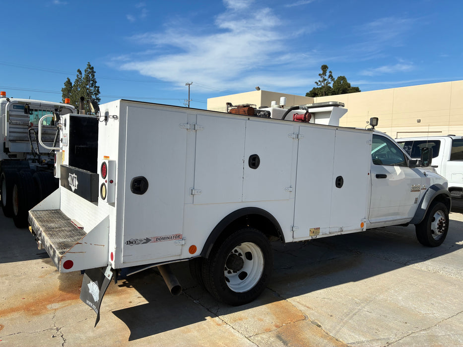 2015 Dodge 5500 Service/Lube Truck